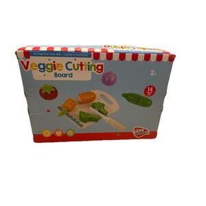 Play Right Veggie Cutting Board 14 Pc Pretend Play Food Toy Set Age 2+